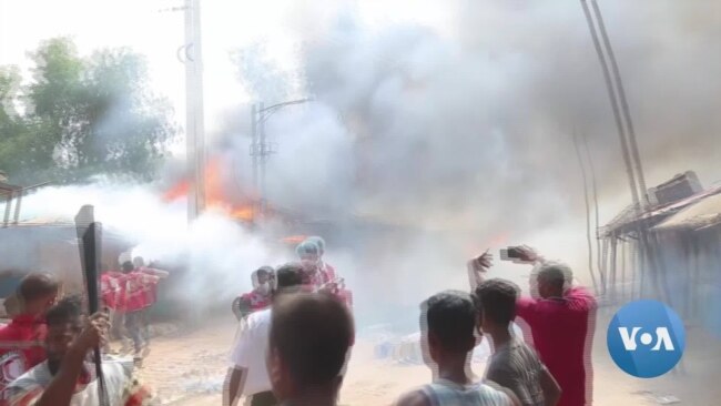 Rohingya Camp Fire in Bangladesh Leaves 15 Dead, Tens of Thousands Homeless