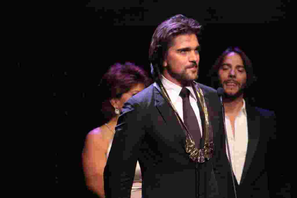 Juanes, Premios a la Herencia Hispana.