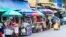 FILE - Bangkok is famous for its street food vendors and more international arrivals means more business for the economy, Bangkok, Thailand, Sept. 12, 2021. (Tommy Walker/VOA)