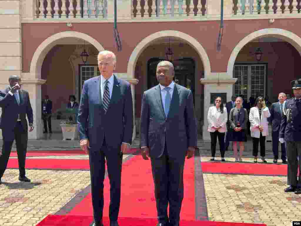 Shugaban kasar Amurka Joe Biden ya gana da takwaransa na Angola Joao Lourenco a fadarsa dake birnin Luanda.