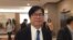 台灣行政院副院長陳其邁星期五（4月19日）說，台灣最快在明年初啟用5G網絡。(陳其邁資料照)