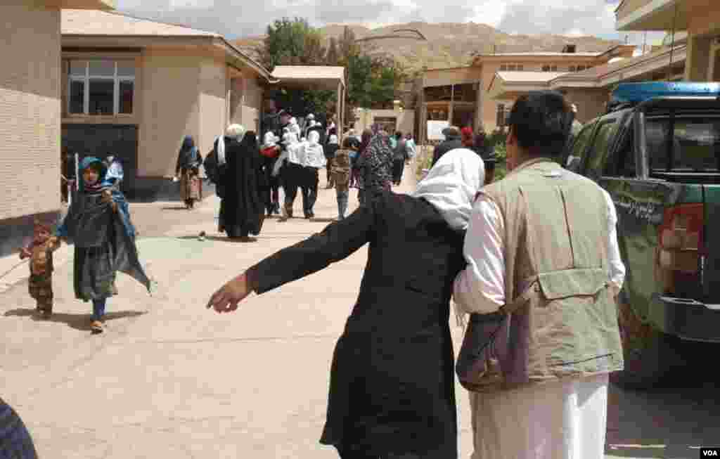 (Zafar Bamyani for VOA)