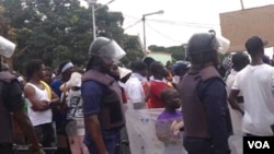 Manifestação em Bissau, na sequência da instabilidade política que se vive na Guiné. Foto enviada via WhatsApp por Amadu Buaro, Nov 2016