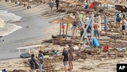 Šteta pričinjena na plaži u Bugarskoj (Foto: AP Photo/Milena Genadieva)