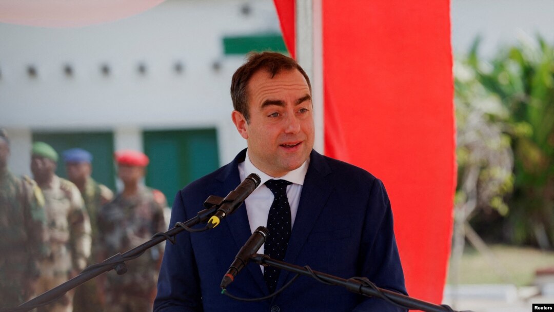 Министр обороны Франции Себастьен Лекорню (архивное фото)