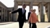 Obama tarixiy Brandenburg darvozasi qarshisida nutq so’zladi