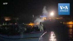 Italie : une embarcation de migrants arrive à Lampedusa