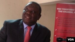 Former Prime Minister Morgan Tsvangirai addressing journalists in Harare Wednesday, September 18, 2013. - VOA
