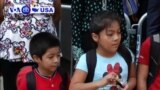 VOA60 America - US Government Faces Thursday Deadline to Reunite Migrant Families