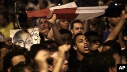 Egyptian youth return to Tahrir square to protest the outcome of presidential elections. 