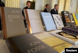 Books by Norwegian author Jon Fosse are put on display in the Swedish Academy after he was named the 2023 laureate of the Nobel Prize in Literature in Stockholm, Sweden, October 5, 2023. (REUTERS/ Tom Little)