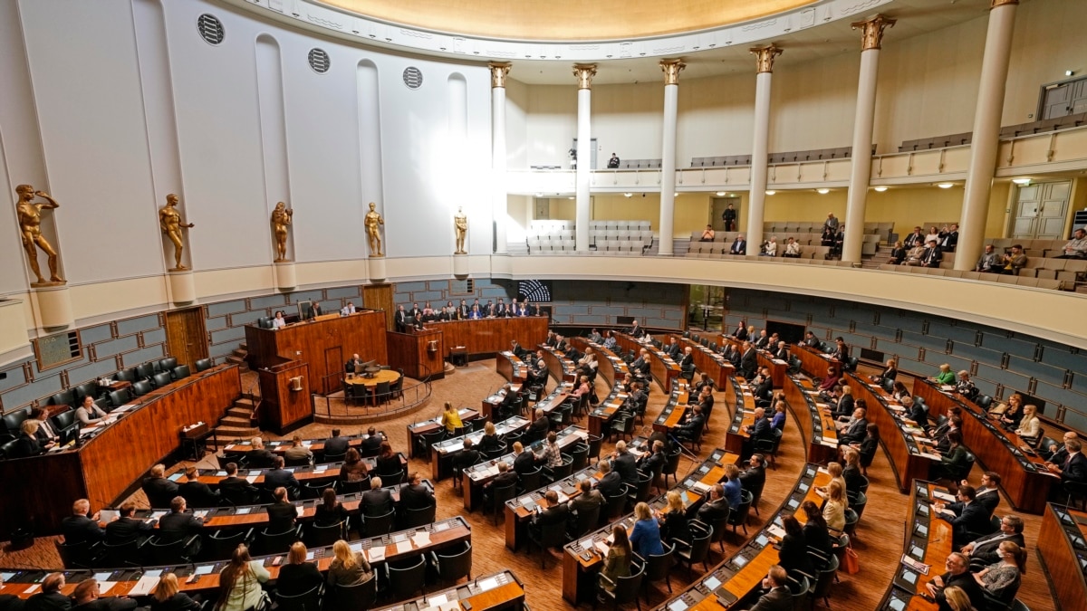 Парламент Финляндии одобрил вступление страны в НАТО