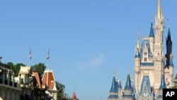 Do you want to take your family to Disney World for Vacations?
ສວນສະໜຸກ Disney World ແຫ່ງນີ້ຕັ້ງຢູ່ເມືອງ ອໍແລນໂດ ຣັດ Florida.