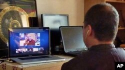 Долго седење пред екран може да ве убие