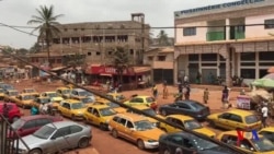 Colère des habitants face au délabrement des routes à Yaoundé (vidéo)