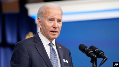 Ông Biden: Hãy cùng chúng tôi theo dõi hình ảnh ông Biden trong những khoảnh khắc đầy cảm xúc và ý nghĩa này. Chúng tôi sẽ tiết lộ những bức ảnh hiếm hoi của ông Biden khiến bạn bị cuốn hút ngay từ cái nhìn đầu tiên!