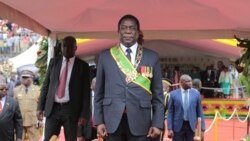 Rais wa Zimbabwe Emmerson Mnangagwa kwenye picha ya awali