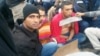 مهاجران ایرانی در یونان، به اعتراض لبهای خود را دوختند