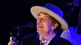 Bob Dylan performs during on day 2 of The Hop Festival in Paddock Wood, Kent, Britain, Jun. 30, 2012.
