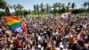 دهها هزار نفر در «رژه افتخار» دگرباشان جنسی و جنسیتی در تل‌آویو شرکت کردند