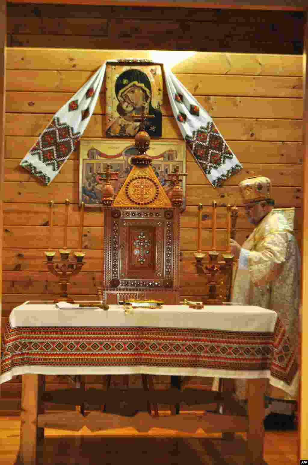 Посвячення престолу
