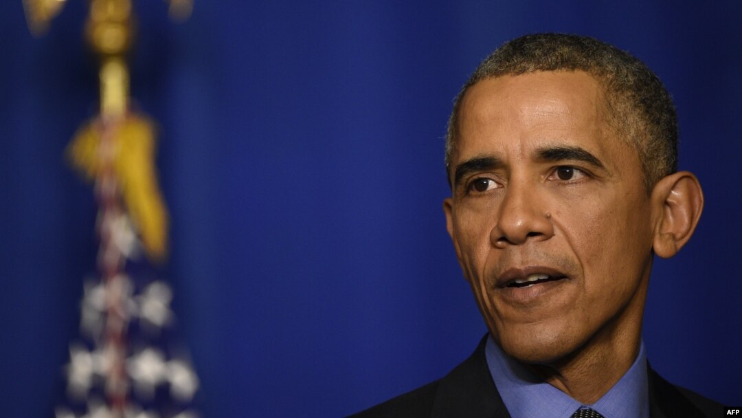Presiden AS Barack Obama berbicara pada konferensi pers di Paris, Perancis Selasa (1/12). 