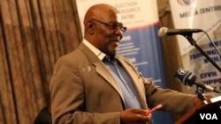 UMnu. Dumiso Dabengwa