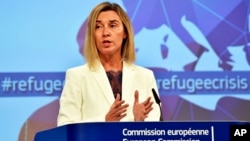 Kepala Kebijakan Luar Negeri Uni Eropa Federica Mogherini, memberikan keterangan kepada media sebelum KTT Uni Eropa mengenai isu migran di Brussels (23/9). Berbagai persoalan yang terjadi di Eropa, bisa merusak kepercayaan negara-negara anggota terhadap Uni Eropa.