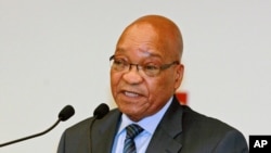 Le président Jacob Zuma a fait escale mercredi en Angola