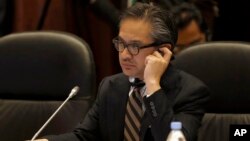 Indonesia's Foreign Minister Marty Natalegawa attends the opening session of the 46th ASEAN Foreign Ministers' Meeting in Bandar Seri Begawan, Brunei, June 30, 2013. (File)