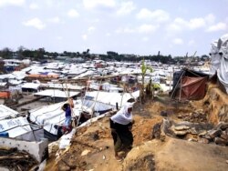 Part of Balukhali Rohingya Refugee camp, Cox's Bazar, Bangladesh, as it looks now, two weeks after a devastating fire ravaged the area. With the support of aid agencies and others, the refugees have rebuilt most of the shanties. (Nur Islam/VOA)