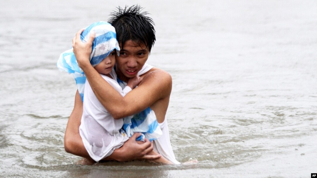 Muguwar guguwa da ruwa sun hallaka mutane a Philipines