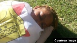 Muzvare Tendayi Lynnette Mudehwe varere muAfrica Unity Square muHarare.