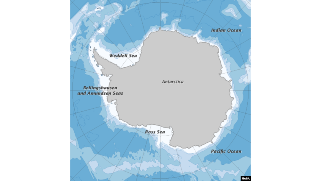 Antarctic Peninsula Shows Green Spots