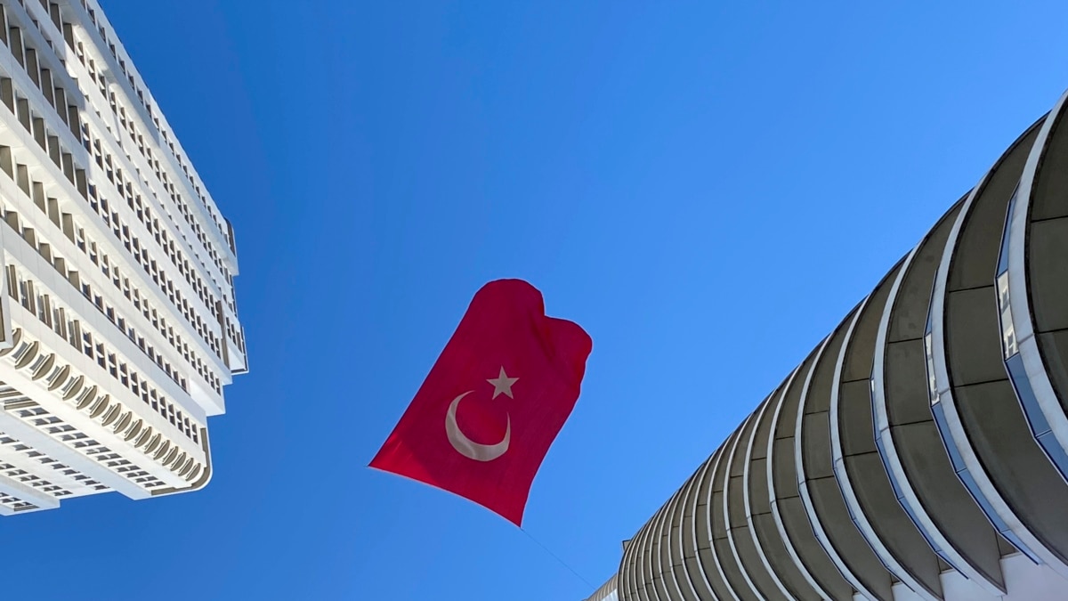An alternate flag of Republic of Turkey with Ottoman Turkish