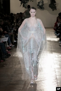 Paris Fashion Iris Van Herpen