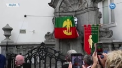 Brüksel’de İşeyen Çocuk Heykeline Doktor Üniforması