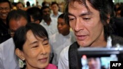 ဗွီအိုအေ မြန်မာနံနက်ခင်း ဒီဇင်ဘာ ၂၂ ရက် ၂၀၂၄