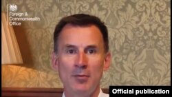 ဗြိတိန်နိုင်ငံခြားရေးဝန်ကြီး Jeremy Hunt ။