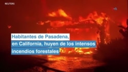 Habitantes de Pasadena, California, huyen de los intensos incendios forestales