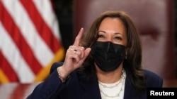 La vicepresidenta de los Estados Unidos, Kamala Harris, realiza un evento virtual para el Día de la Igualdad de Pago en la Casa Blanca en Washington, Estados Unidos, el 24 de marzo de 2021.