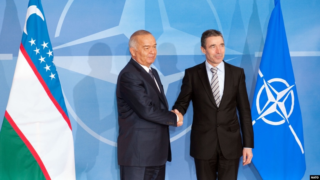 Prezident Islom Karimov NATO Bosh kotibi Anders Rasmussen bilan, Bryussel, 2011-yil 