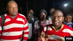 Journalist Hopewell Chin'ono and opposition leader Jacob Ngaruvhume speake to reporters after their release at Chikurubi Maximum Prison in Harare, Zimbabwe, Sept. 2, 2020. (Columbus Mavhunga/VOA)