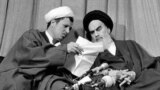 اکبر هاشمی رفسنجانی از اولین روزهای پس از پیروزی انقلاب اسلامی در کنار آیت الله خمینی حضور داشت و از افراد مورد اعتماد او محسوب میشد.