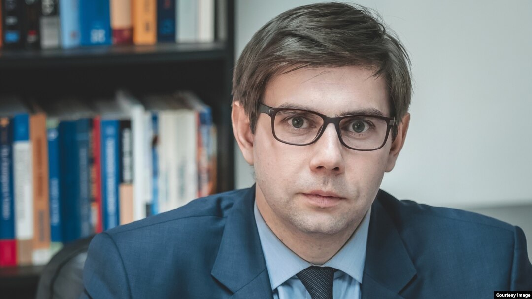 Faruk Hadžić, ekonomski stručnjak za Glas Amerike kaže će kriza razotkriti sve ekonomske slabosti ekonomije Bosne i Hercegovine. 