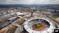 4月14号从空中俯拍的伦敦奥运体育馆