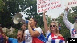 Cientos de cubanos acudieron el 26 de julio de 2021 a la Plaza Lafayette, frente a la Casa Blanca, en Washington DC, para exigir que Estados Unidos asuma un mayor compromiso para liberar a la isla del gobierno comunista.