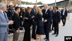 Presidenti ukrainas Zelensky dhe bashkëshortja e tij ndër të ftuarit në Normandi, Francë (6 qershor 2024)