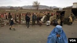 Durante el invierno, los combatienes del Talibán suelen mezclarse con la población local o huyen a Pakistán.