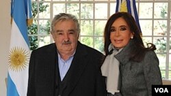 El presidente de Uruguay envió un “saludo especial a su querida amiga presidenta Cristina Fernández de Kirchner”.